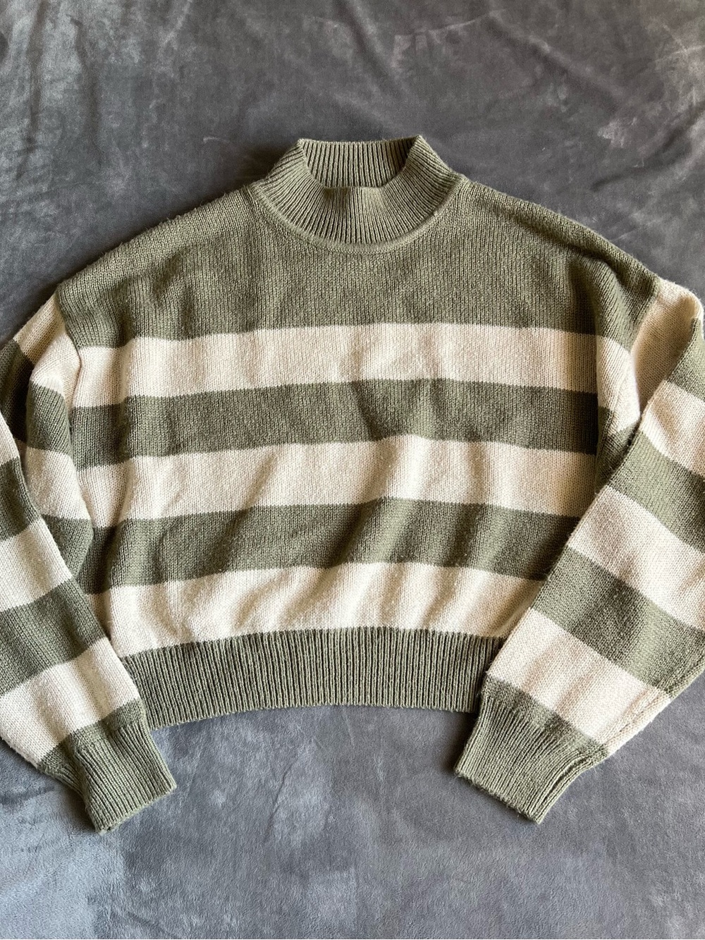 H&M Olive Ribbed Mock Neck Sweater